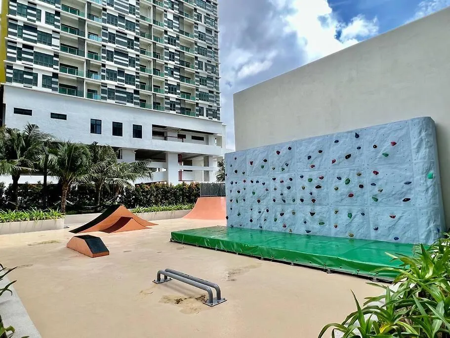 Seaview Bali Studio Melaka 2Pax/1Parrk/Freewifi